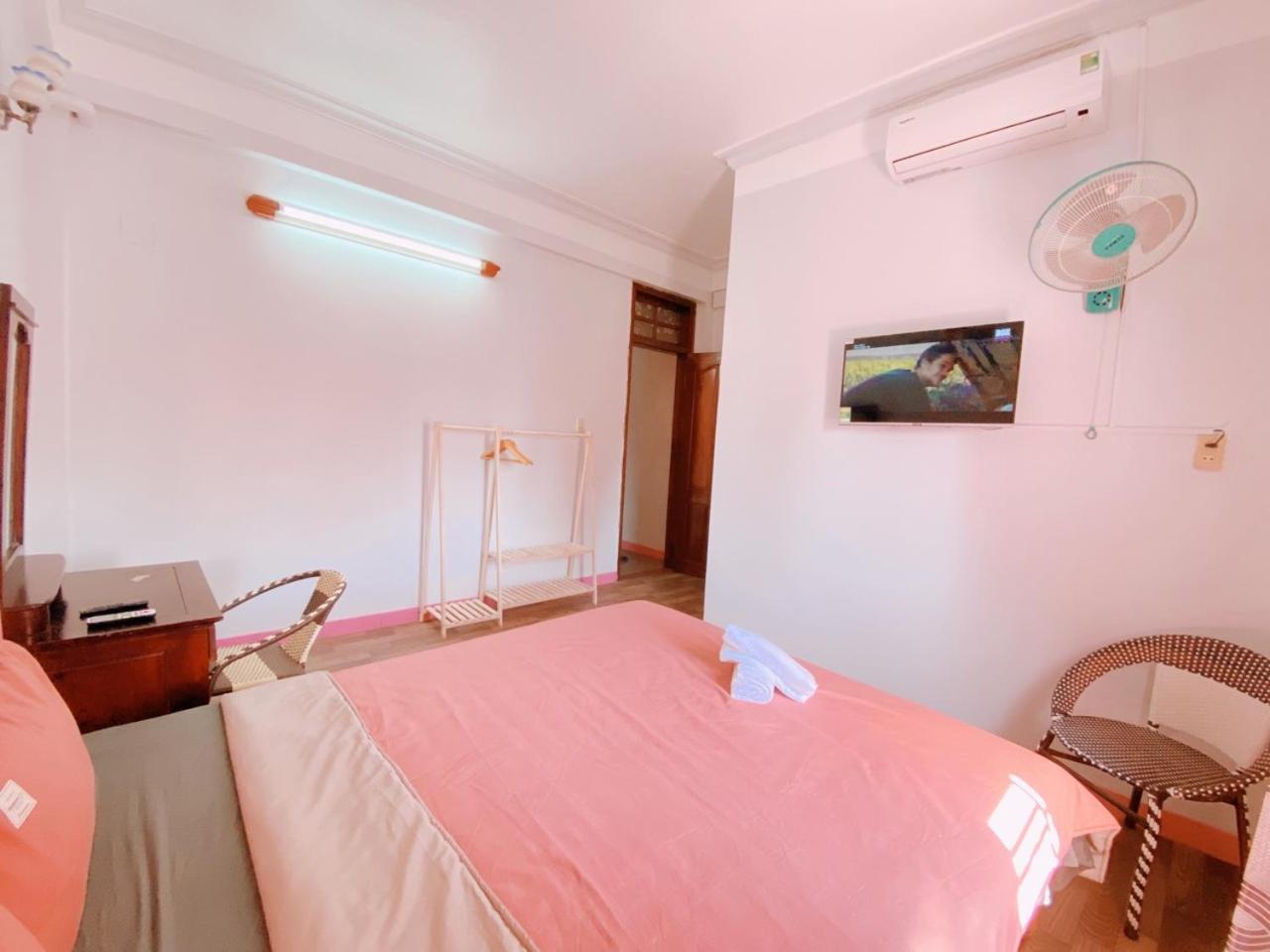 Happy House Homestay Hue Exterior photo